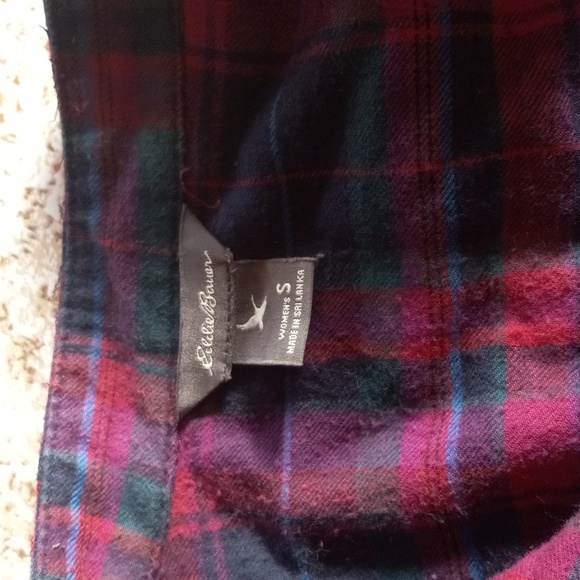 2 flannel shirts size S & XS - Picture 3 of 4